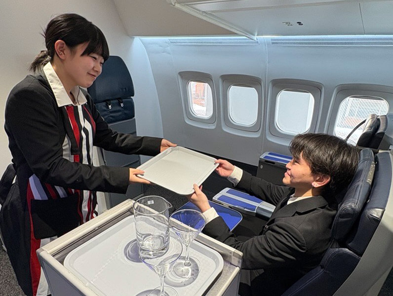 キャビンアテンダント・グランドスタッフ